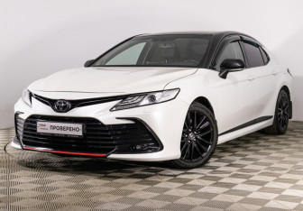 Подержанный автомобиль Toyota Camry Sedan 2021 года (2 фото)