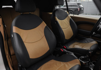Подержанный автомобиль MINI Cabrio 2006 года (24 фото)