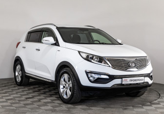 Подержанный автомобиль Kia Sportage 2011 года (3 фото)
