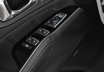 Подержанный автомобиль Kia Sorento 2023 года (11 фото)