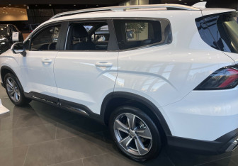 Новый Geely Okavango 2025 (2 фото)