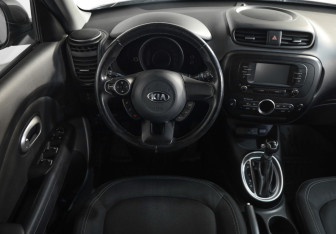 Подержанный автомобиль Kia Soul 2017 года (10 фото)