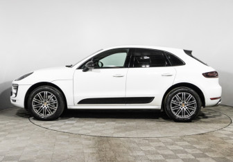 Подержанный автомобиль Porsche Macan 2015 года (8 фото)