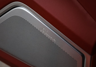 Подержанный автомобиль Porsche Cayenne 2021 года (19 фото)