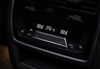 Подержанный автомобиль BMW X5 2019 года (33 фото)