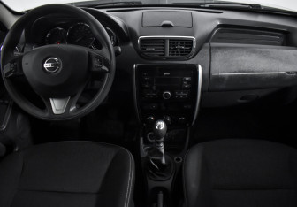 Подержанный автомобиль Nissan Terrano 2020 года (14 фото)