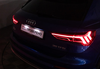 Подержанный автомобиль Audi Q3 2020 года (28 фото)