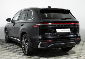 Подержанный автомобиль Geely Monjaro 2024 года (7 фото)