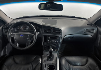 Подержанный автомобиль Volvo XC70 2007 года (9 фото)