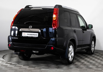 Подержанный автомобиль Nissan X-Trail 2007 года (5 фото)