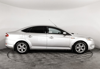 Подержанный автомобиль Ford Mondeo Sedan 2008 года (4 фото)