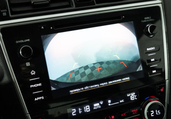 Подержанный автомобиль Subaru Legacy Sedan 2018 года (15 фото)