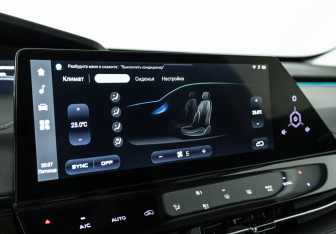 Подержанный автомобиль Changan UNI-K 2022 года (20 фото)