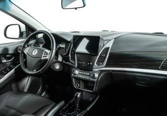 Подержанный автомобиль SsangYong Actyon 2013 года (9 фото)