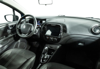 Подержанный автомобиль Renault Kaptur 2017 года (9 фото)