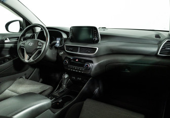 Подержанный автомобиль Hyundai Tucson 2019 года (9 фото)