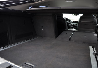 Подержанный автомобиль BMW X6 2016 года (31 фото)