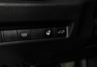 Подержанный автомобиль Toyota RAV4 2020 года (19 фото)