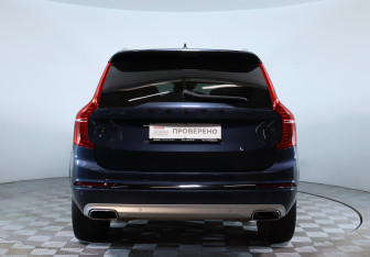 Подержанный автомобиль Volvo XC90 2020 года (6 фото)