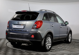 Подержанный автомобиль Opel Antara 2013 года (5 фото)