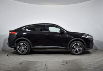 Подержанный автомобиль Haval F7x 2022 года (4 фото)
