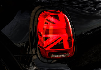 Подержанный автомобиль MINI Hatch 2020 года (9 фото)