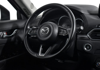 Подержанный автомобиль Mazda CX-5 2019 года (14 фото)
