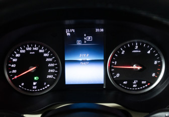 Подержанный автомобиль Mercedes-Benz GLC Coupe 2019 года (12 фото)