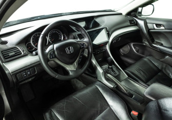 Подержанный автомобиль Honda Accord Sedan 2008 года (11 фото)