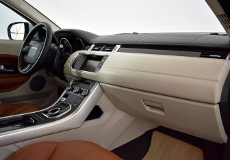 Подержанный автомобиль Land Rover Range Rover Evoque 2012 года (8 фото)