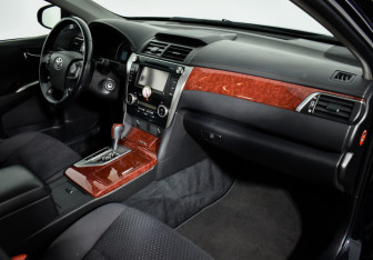 Подержанный автомобиль Toyota Camry Sedan 2012 года (12 фото)