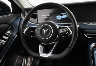 Подержанный автомобиль Voyah Free 2023 года (16 фото)