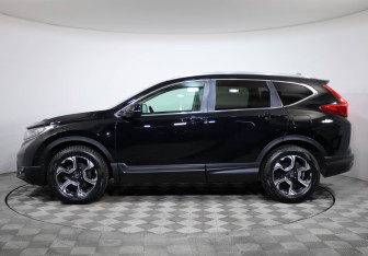 Подержанный автомобиль Honda CR-V 2018 года (8 фото)
