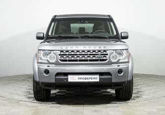 Подержанный автомобиль Land Rover Discovery 2013 года (2 фото)