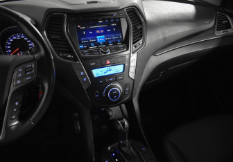 Подержанный автомобиль Hyundai Santa Fe 2015 года (20 фото)