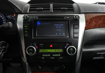 Подержанный автомобиль Toyota Camry Sedan 2013 года (13 фото)