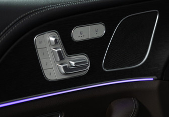 Подержанный автомобиль Mercedes-Benz GLE 2022 года (15 фото)