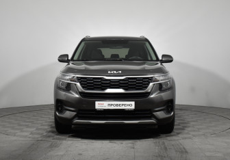 Подержанный автомобиль Kia Seltos 2021 года (2 фото)
