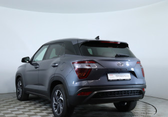 Подержанный автомобиль Hyundai Creta 2021 года (9 фото)