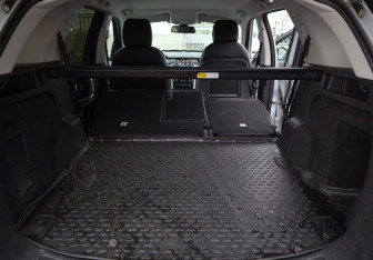 Подержанный автомобиль Land Rover Discovery Sport 2017 года (27 фото)