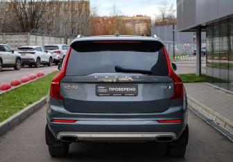 Подержанный автомобиль Volvo XC90 2019 года (6 фото)