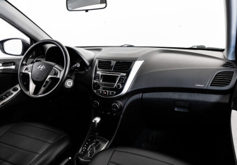 Подержанный автомобиль Hyundai Solaris Sedan 2016 года (9 фото)
