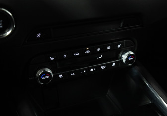 Подержанный автомобиль Mazda CX-5 2019 года (17 фото)