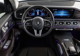 Подержанный автомобиль Mercedes-Benz GLE 2020 года (10 фото)