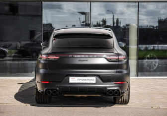 Подержанный автомобиль Porsche Cayenne 2021 года (7 фото)