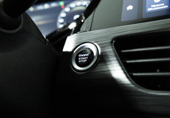Подержанный автомобиль Geely Tugella 2023 года (26 фото)