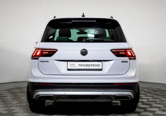 Подержанный автомобиль Volkswagen Tiguan 2019 года (6 фото)