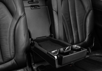 Подержанный автомобиль BMW X7 2019 года (32 фото)