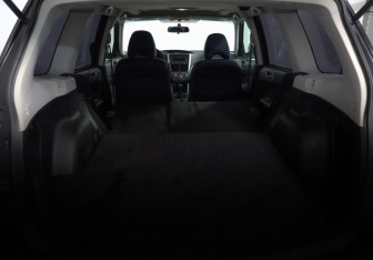 Подержанный автомобиль Subaru Forester Suv 2008 года (27 фото)