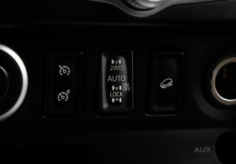 Подержанный автомобиль Renault Koleos 2008 года (16 фото)